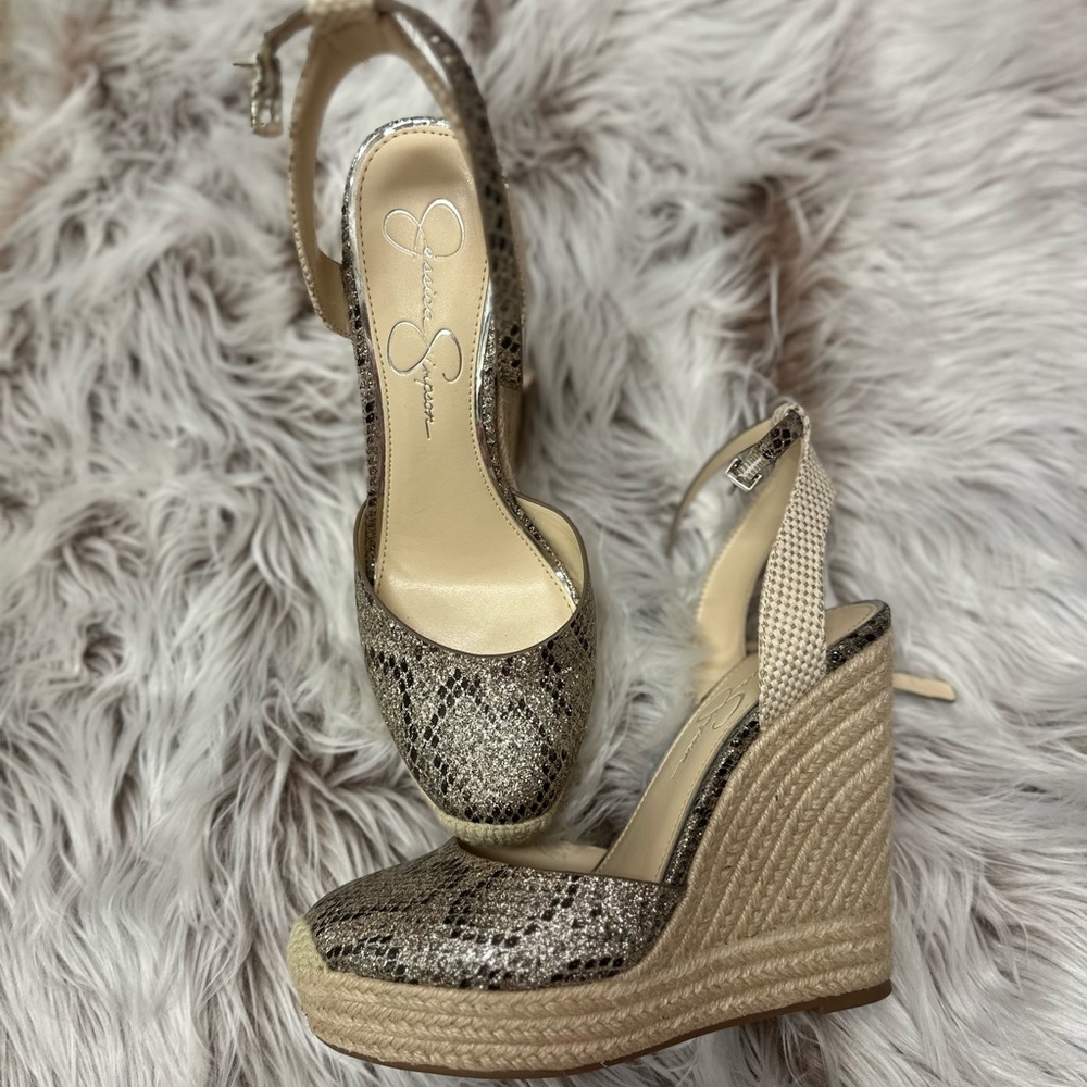 Jessica Simpson Wedges size 8.5